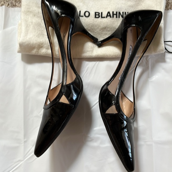 EUC MANOLO BLAHNIK PUMPS - Picture 3 of 12